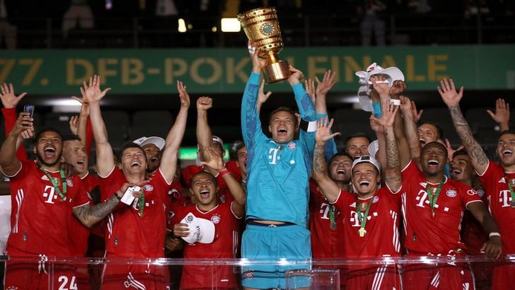 Bayern Munich celebrate winning the DFB Cup
